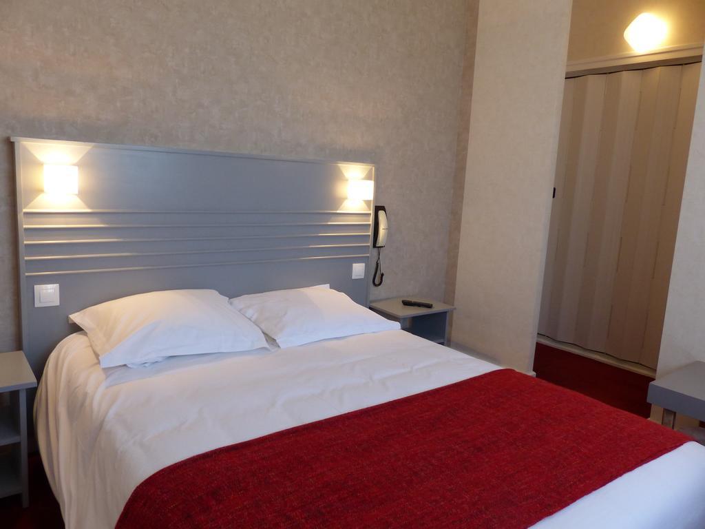 Hotel Le Roudou 포에낭 객실 사진