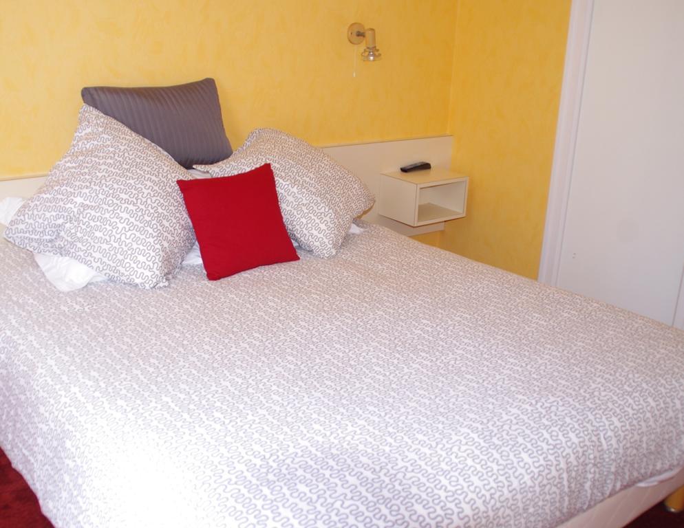 Hotel Le Roudou 포에낭 외부 사진