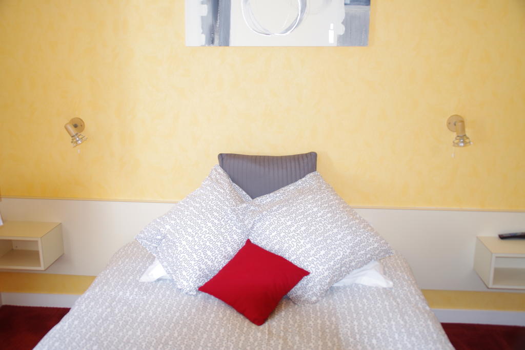 Hotel Le Roudou 포에낭 외부 사진