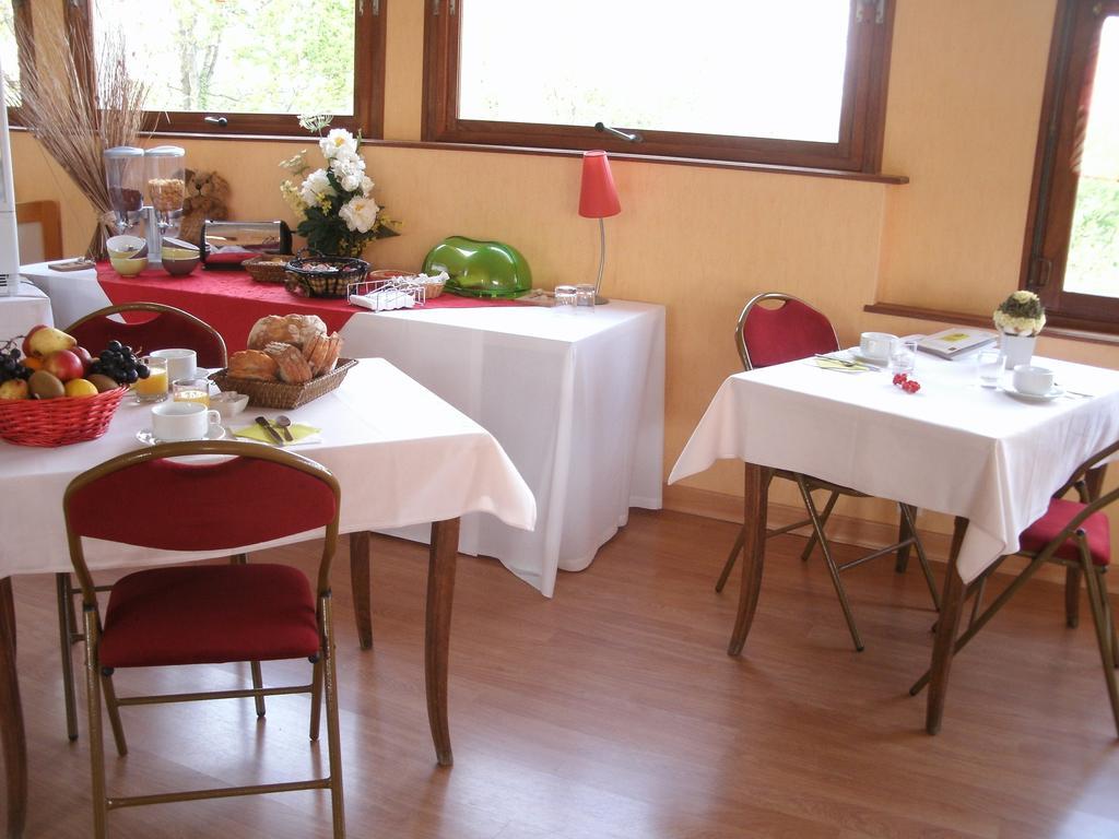 Hotel Le Roudou 포에낭 외부 사진