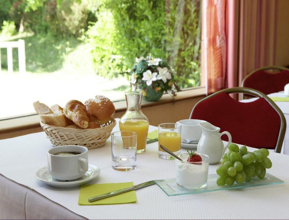 Hotel Le Roudou 포에낭 외부 사진