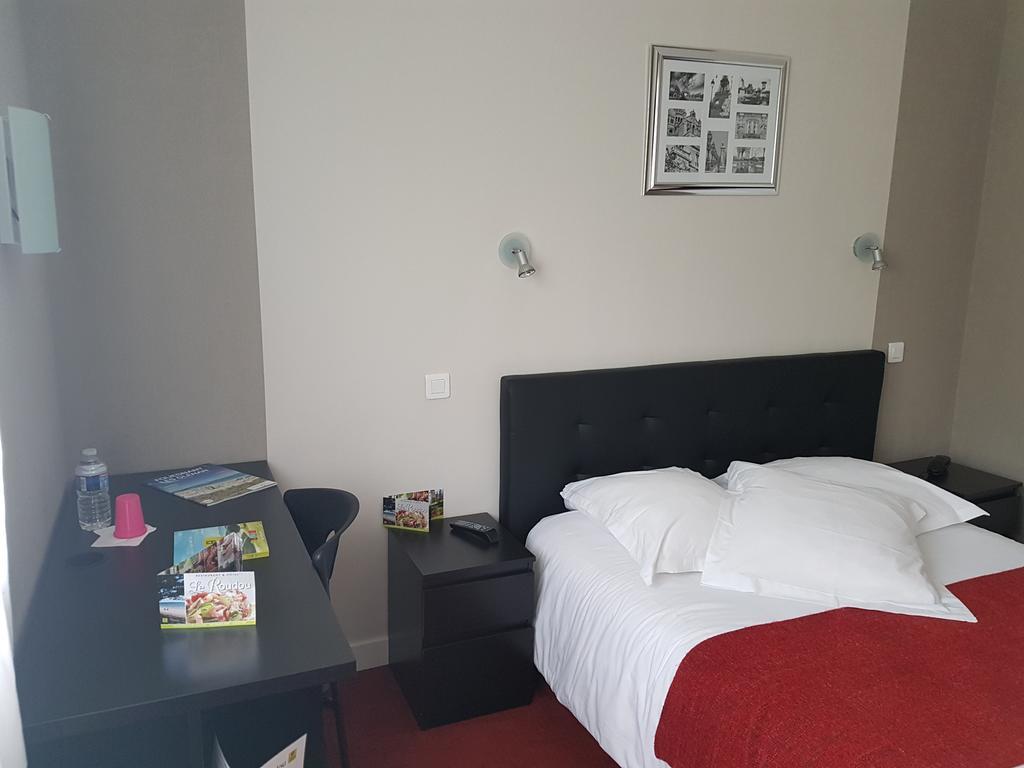 Hotel Le Roudou 포에낭 외부 사진