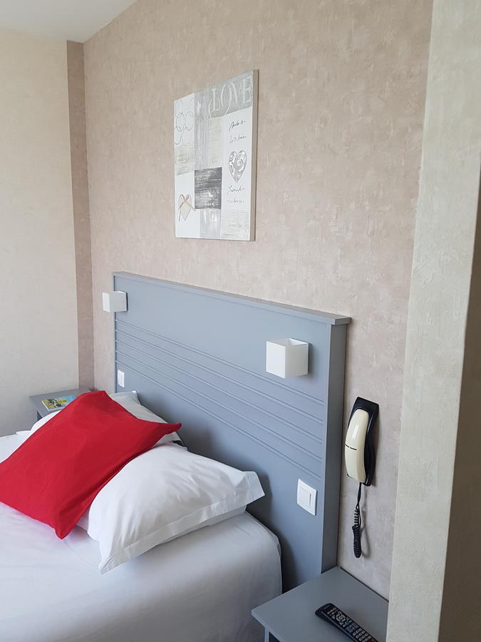Hotel Le Roudou 포에낭 외부 사진